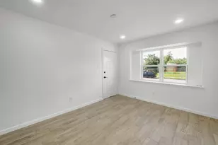 3607 Marchant Rd, Houston, TX 77047 - Photo 4