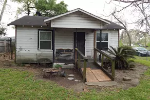 2449 Garwood Dr, Houston, TX 77091 - Photo 1