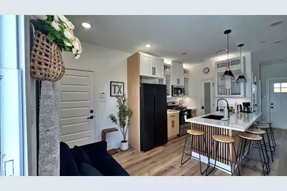4609 Bricker Street #C, Houston, TX 77051 - Photo 4