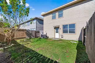 3218 Pearl Bluff Ln, Houston, TX 77047 - Photo 2