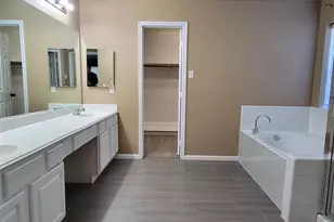 2018 Ridgeway Park Dr, Houston, TX 77339 - Photo 22