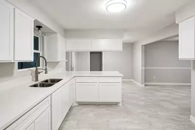 505 Moody Avenue, League City, TX 77573 - Photo 4