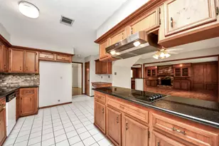 5022 Foxdale Dr, Houston, TX 77084 - Photo 12
