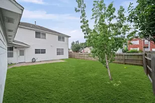 9366 Corner Oaks Ln, Houston, TX 77036 - Photo 34