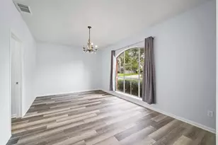 9366 Corner Oaks Ln, Houston, TX 77036 - Photo 6