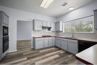 9366 Corner Oaks Lane, Houston, TX 77036 - Photo 12