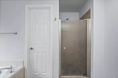 9366 Corner Oaks Lane, Houston, TX 77036 - Photo 22