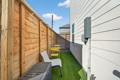 2317 Warhol Way, Houston, TX 77091 - Photo 34