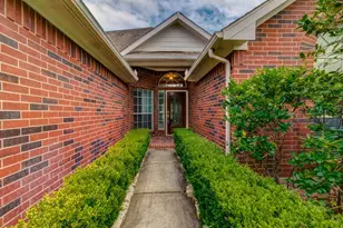 11406 Bottlebrush Ln, Houston, TX 77095 - Photo 2