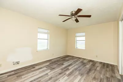 910 Monument Drive, Surfside Beach, TX 77541 - Photo 18