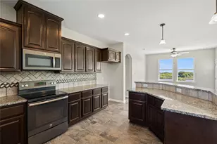 10015 S Redfish Dr, Hitchcock, TX 77563 - Photo 8