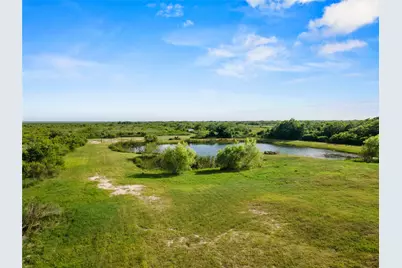 10015 S Redfish Drive, Hitchcock, TX 77563 - Photo 38