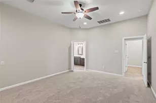 10015 S Redfish Dr, Hitchcock, TX 77563 - Photo 18
