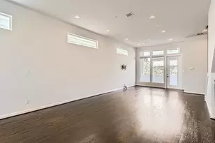 126 Pierce St, Houston, TX 77002 - Photo 8