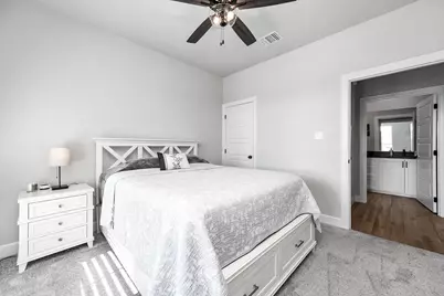 800 Greystone Lane, Angleton, TX 77515 - Photo 32