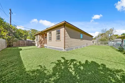 5602 Belmark Street, Houston, TX 77033 - Photo 26