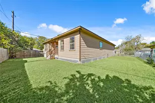 5602 Belmark St, Houston, TX 77033 - Photo 26