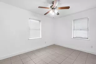 838 Rosewick St, Houston, TX 77015 - Photo 8
