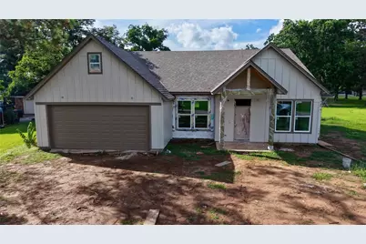 6610 Spencer Dr, Jones Creek, TX 77541 - Photo 1