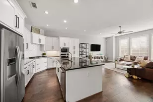 1216 Murrayhill Dr, Houston, TX 77043 - Photo 4