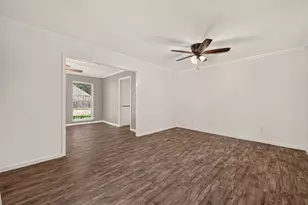 5414 Crown Colony, Houston, TX 77069 - Photo 10