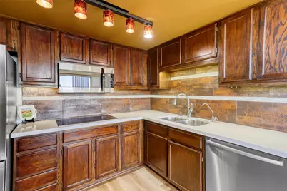 2016 Main Street #722, Houston, TX 77002 - Photo 8