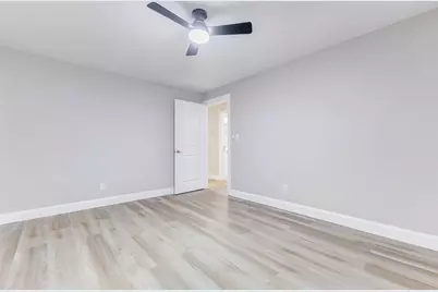 1054 Dewalt Street, Houston, TX 77088 - Photo 22