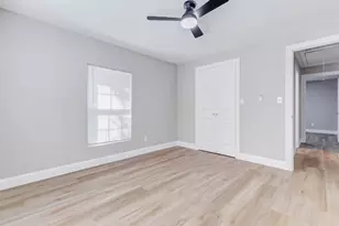 1054 Dewalt St, Houston, TX 77088 - Photo 18