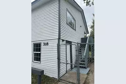 318 10th Street, Dickinson, TX 77539 - Photo 2