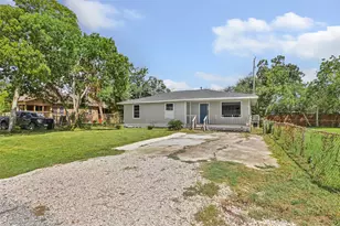 234 Bay Oaks Dr, La Porte, TX 77571 - Photo 2
