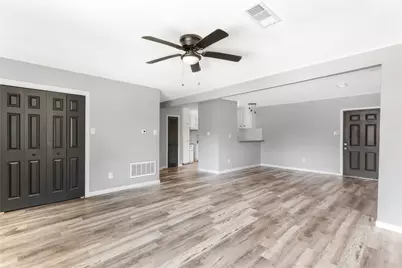 234 Bay Oaks Drive, La Porte, TX 77571 - Photo 6
