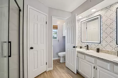 207 Lochnell Drive, Houston, TX 77062 - Photo 20