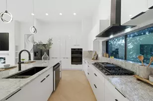 809 Memorial Heights Dr, Houston, TX 77007 - Photo 16