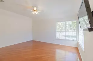 2434 Fairway Pointe Dr, League City, TX 77573 - Photo 6
