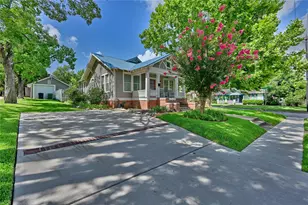 100 E Tom Green St, Brenham, TX 77833 - Photo 2