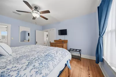 100 E Tom Green Street, Brenham, TX 77833 - Photo 16
