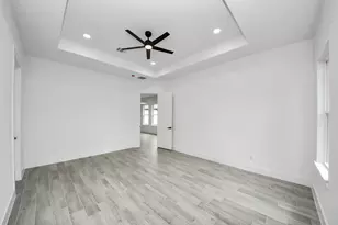 1904 Bell St, Dayton, TX 77535 - Photo 14