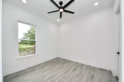 1904 Bell Street, Dayton, TX 77535 - Photo 22