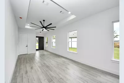 1904 Bell Street, Dayton, TX 77535 - Photo 6