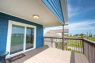 18115 Shaman Dr, Galveston, TX 77554 - Photo 32