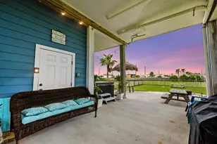 18115 Shaman Dr, Galveston, TX 77554 - Photo 38