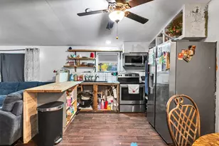 7225 7225 Libby Ln, Pearland, TX 77584 - Photo 12