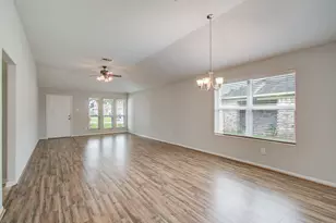 2106 Bishop Hollow Ln, Rosenberg, TX 77471 - Photo 8