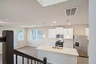 3115 Skyrock Dr, Houston, TX 77063 - Photo 18