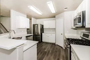 19710 Rocky Shores Dr, Tomball, TX 77375 - Photo 8