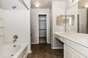 19710 Rocky Shores Dr, Tomball, TX 77375 - Photo 12