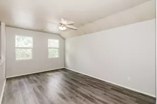 19710 Rocky Shores Dr, Tomball, TX 77375 - Photo 16