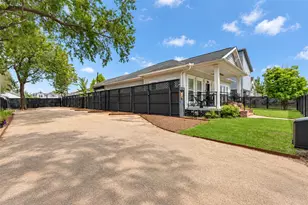 827 W 19th Street and 829 W 19th St, Houston, TX 77008 - Photo 2