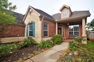 3718 Tumbling Falls Dr, Manvel, TX 77578 - Photo 4