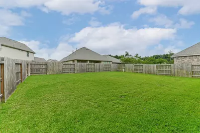 9418 Thornbluff Creek Court, Houston, TX 77365 - Photo 38